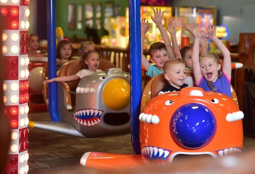 בית מלון כפרי Staybridge Suites   Wisconsin Dells   Lake Delton, An Ihg