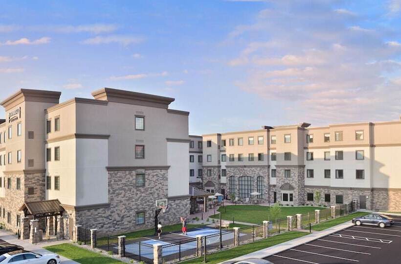 בית מלון כפרי Staybridge Suites   Wisconsin Dells   Lake Delton, An Ihg