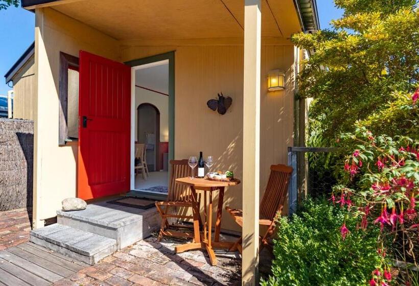 צימר Shy Cottage And Studio