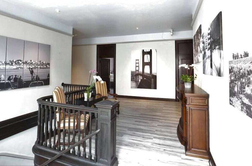 فندق Trending Inn