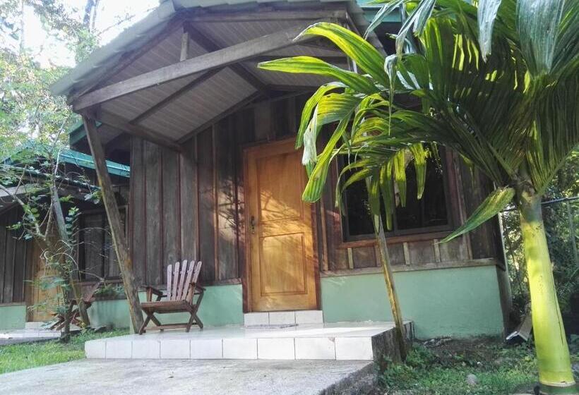 هتل Rancho Las Cabañas