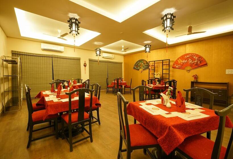 Super Hotel O Mookkannoor Tourist Home