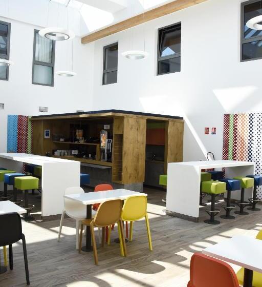 هتل Ibis Budget Langres