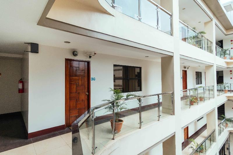 Cămin Reddoorz Plus @ Maria Christina Arcade