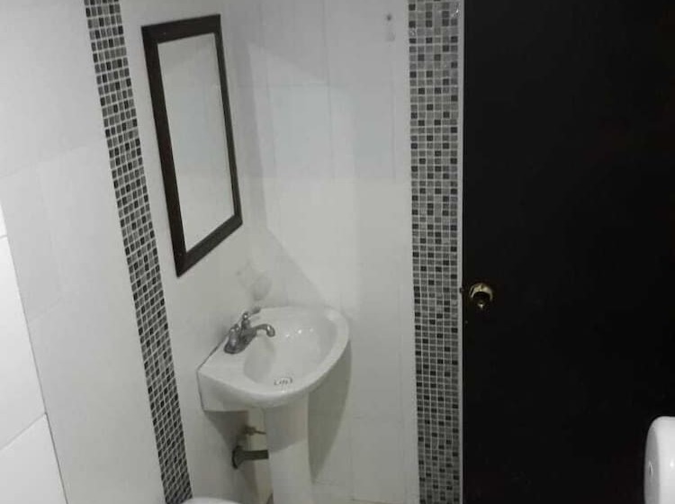 هتل Plaza Norte Cali