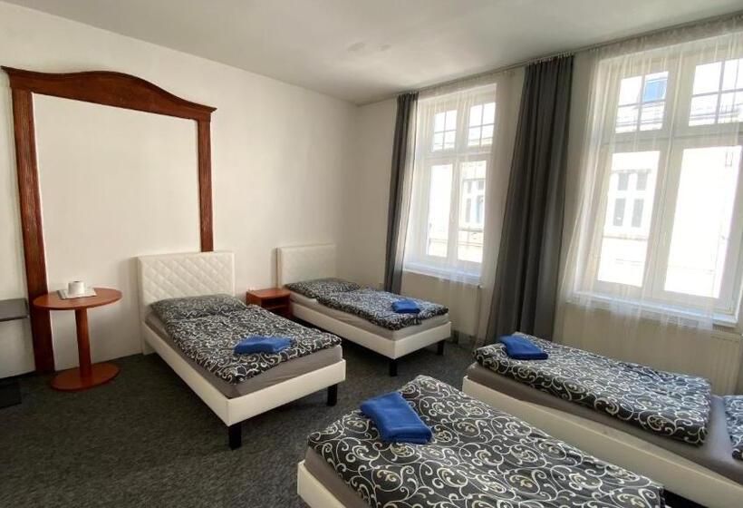 هتل U Betty   Ostrava Centrum