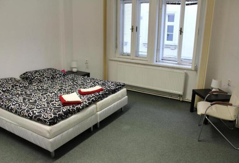 هتل U Betty   Ostrava Centrum