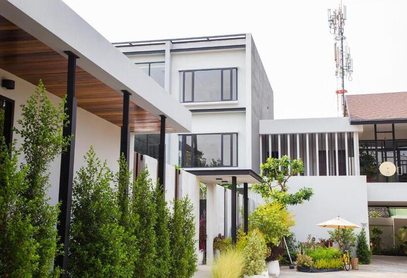 Nai Ya Hotel  Sha Extra Plus