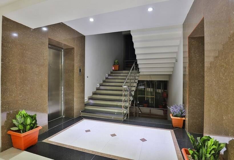 Oyo 23180 Patel Ni Motel