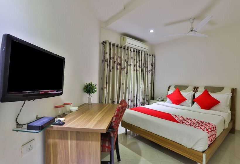 Oyo 23180 Patel Ni Motel