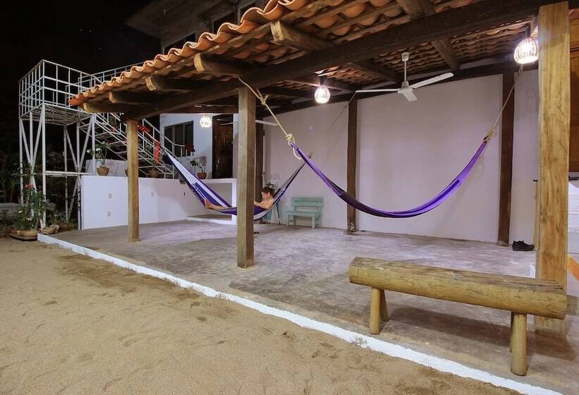 پانسیون Paziflora Hostel