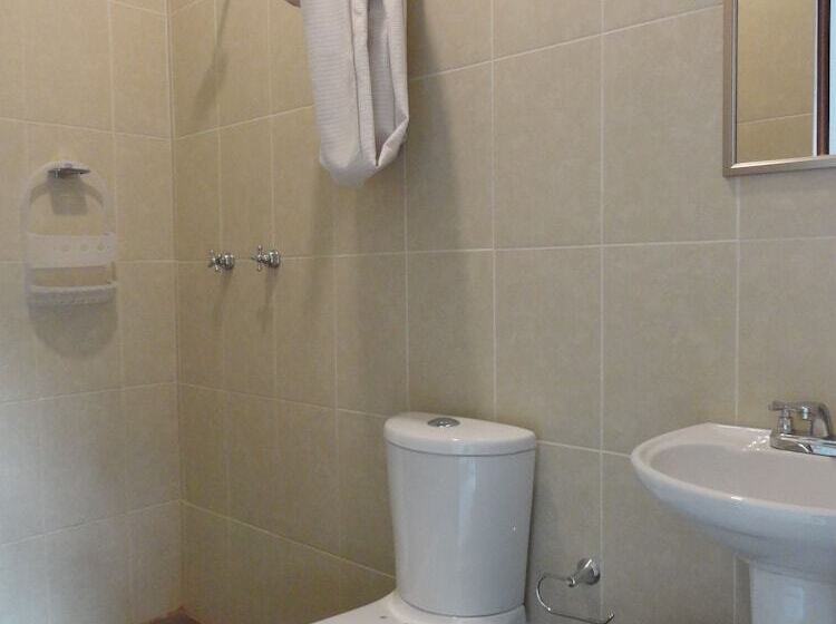 پانسیون Paziflora Hostel