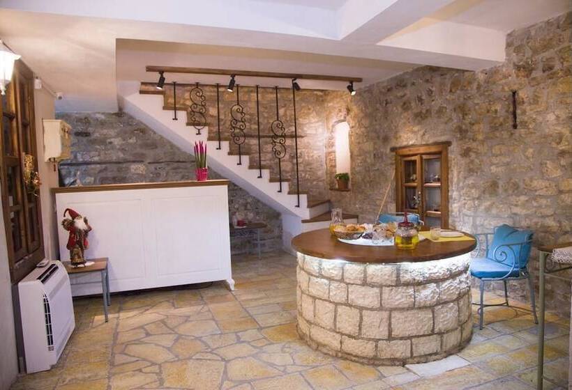 مبيت وإفطار The Well House   Unesco