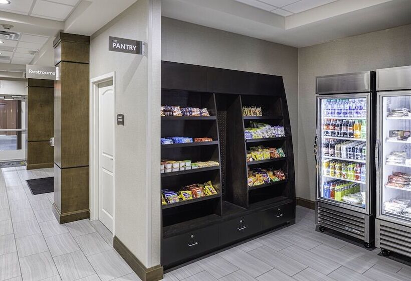 هتل Staybridge Suites Montgomery   Downtown, An Ihg