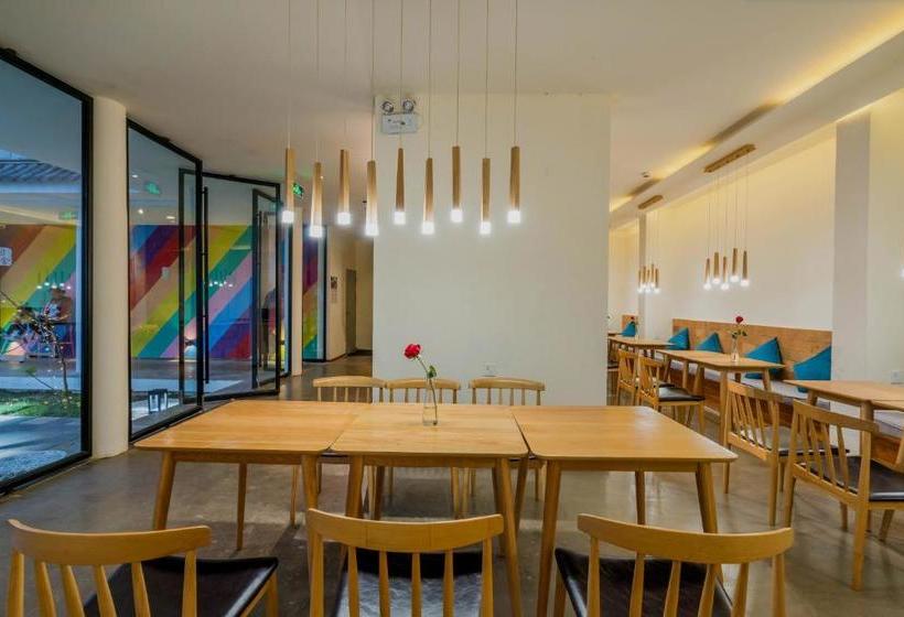 پانسیون Dali Erhai Baishe Seaview Inn