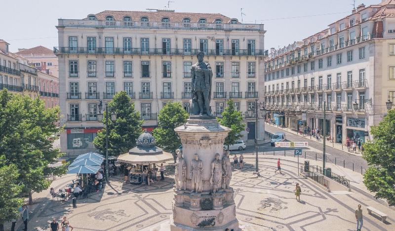 تختخواب و صبحانه Solar Dos Poetas