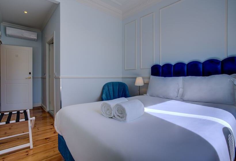 تختخواب و صبحانه Solar Dos Poetas