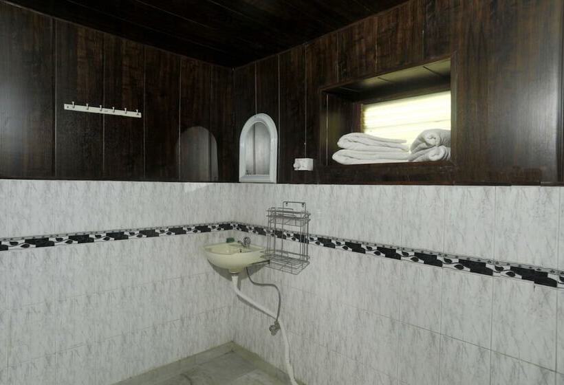 فندق Kausani Retreat