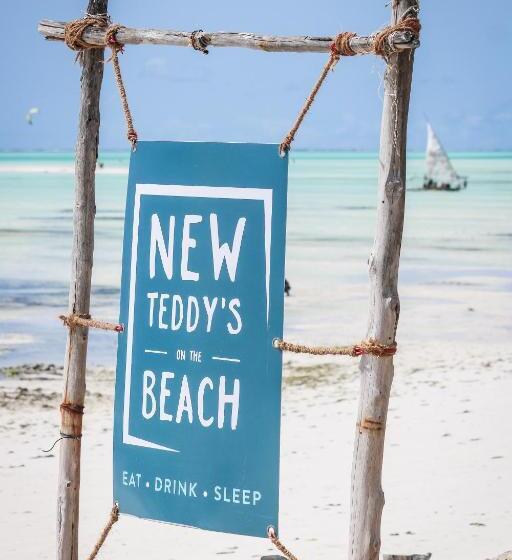 Общежитие New Teddy's On The Beach