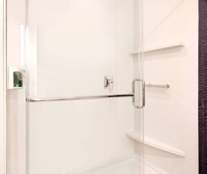 Отель Fairfield Inn & Suites By Marriott Tampa Wesley Chapel