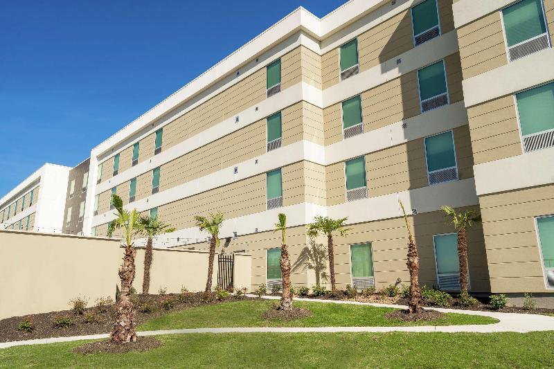 هتل Home2 Suites By Hilton San Antonio At The Rim