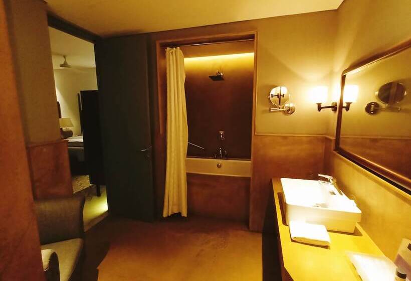 בית מלון כפרי The Amaya Resort Kolkata Nh6