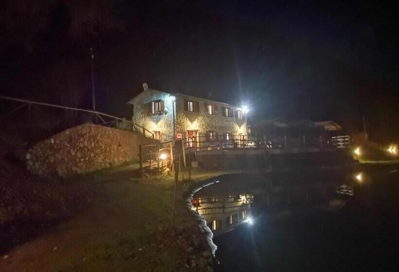 مبيت وإفطار Taverna Del Dolmen