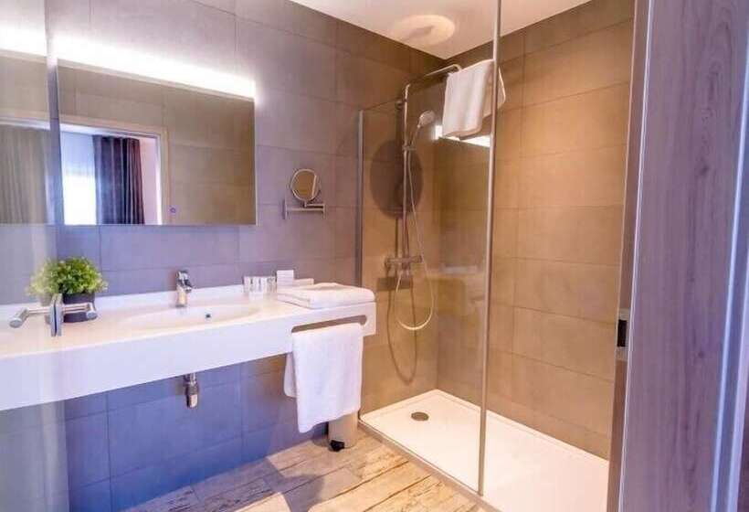 בית מלון כפרי Manava