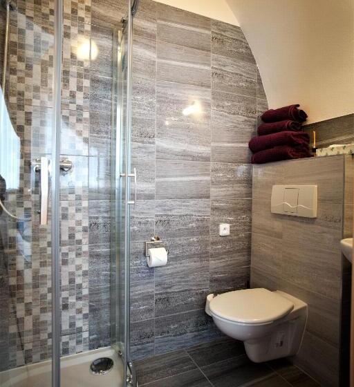 هاستل Penzion U Pidly