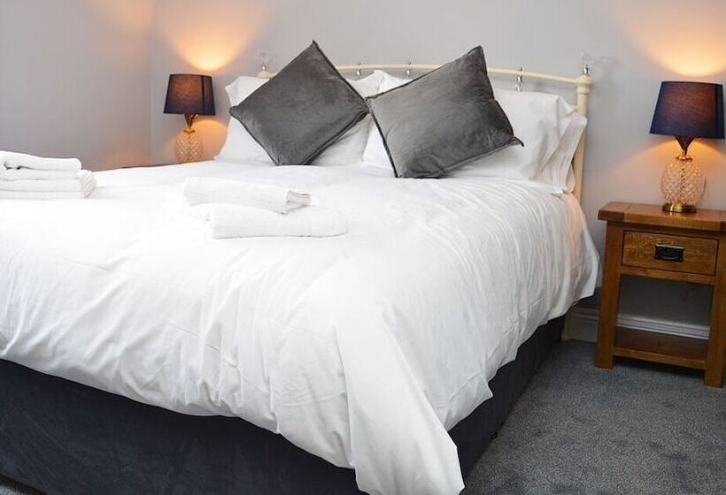 مبيت وإفطار Dog & Crook Braishfield