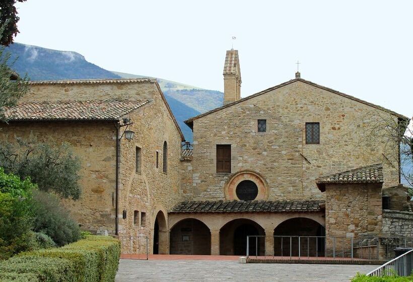 فندق Locanda Giustini