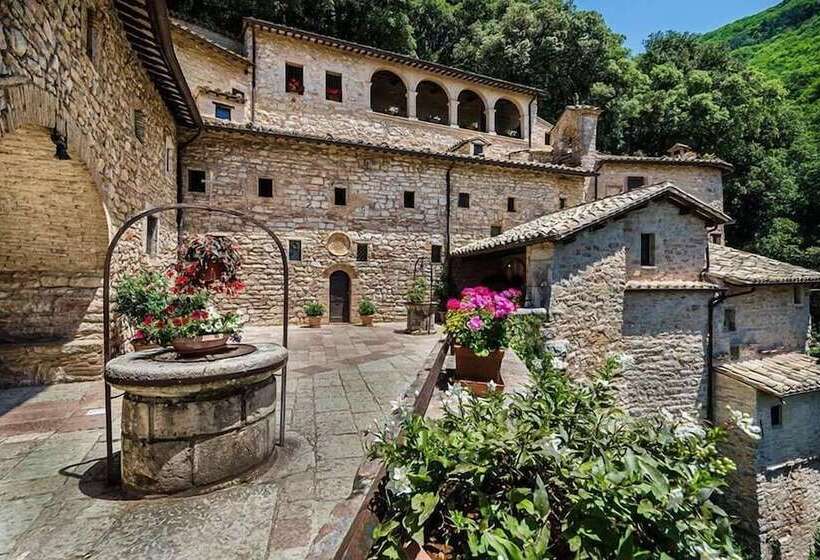 فندق Locanda Giustini