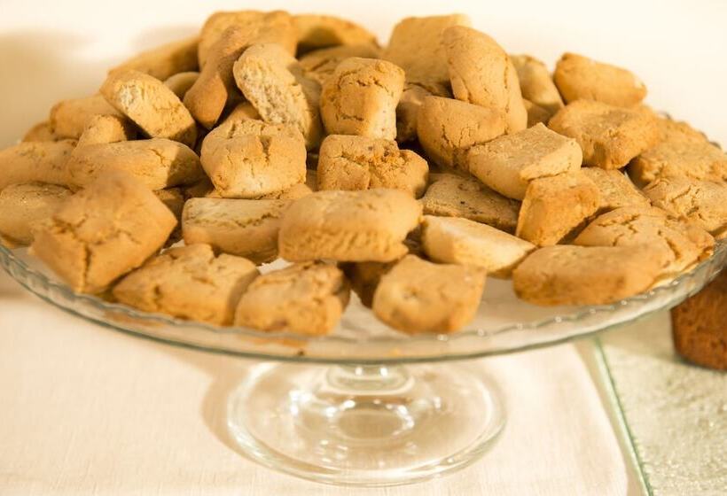 فندق Locanda Giustini