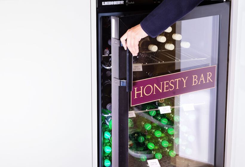 Отель Vaduzerhof By B Smart