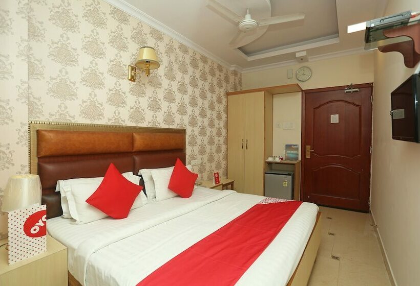 هتل Oyo 13355 Grest
