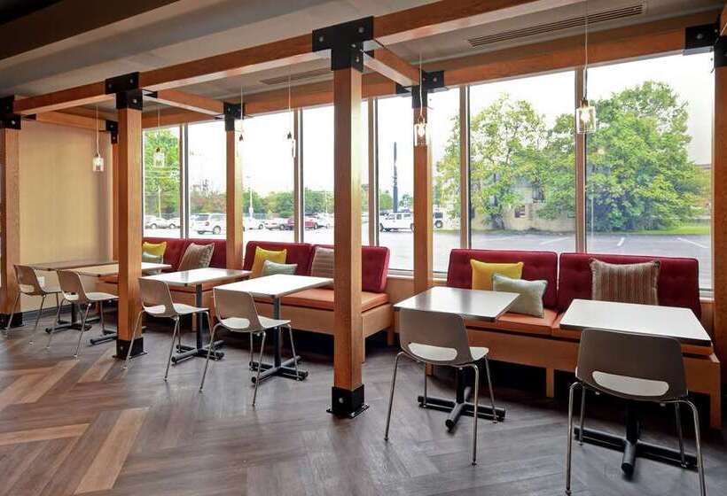 בית מלון כפרי Tru By Hilton Louisville Airport