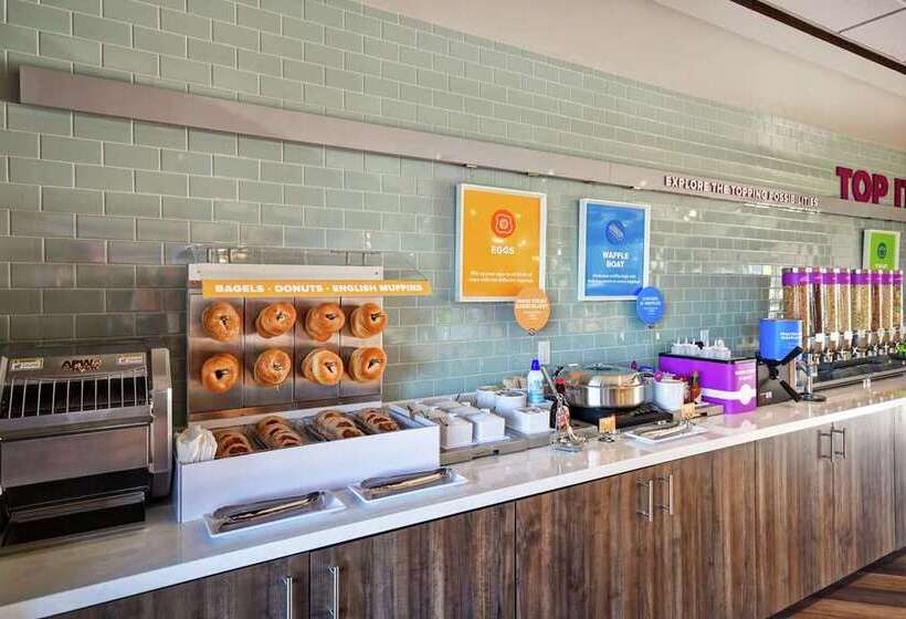 בית מלון כפרי Tru By Hilton Louisville Airport