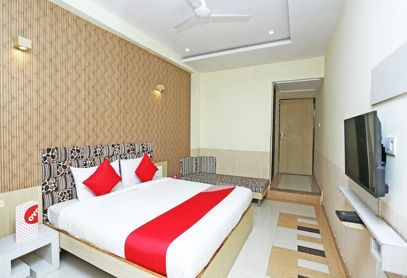Oyo 16472 Hotel Shree Balram International