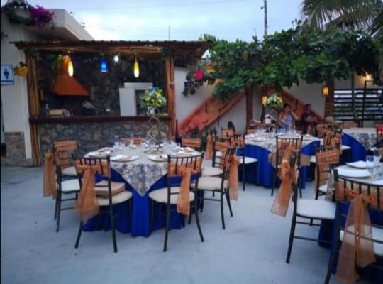 هتل Hosteria B Y B