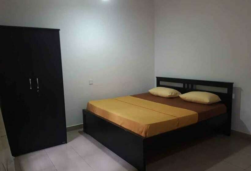 Contour Heritance Hotel  Delgoda Walawwa