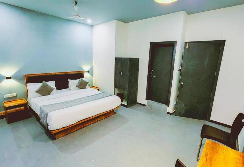 Nova Hotel New Crossroad