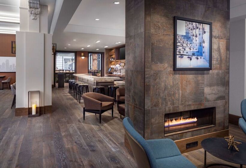هتل Hyatt Centric Faneuil Hall Boston