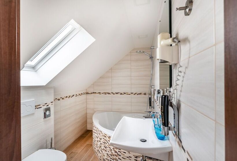 هتل Aspire Castillo Reutlingen, Trademark Collection By Wyndham