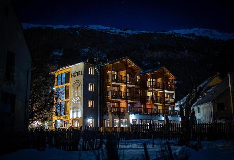 ホテル Hôtel Restaurant Le Monêtier