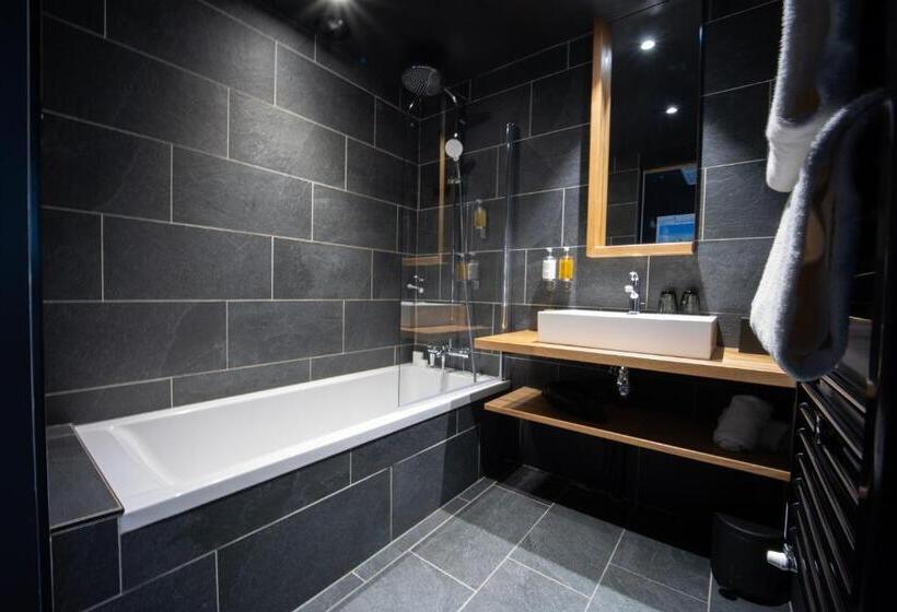 ホテル Hôtel Restaurant Le Monêtier