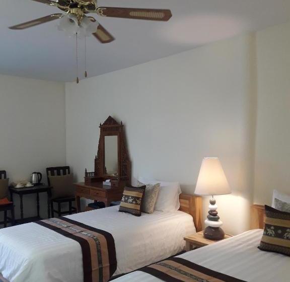 هتل Shankale Lodge Pai
