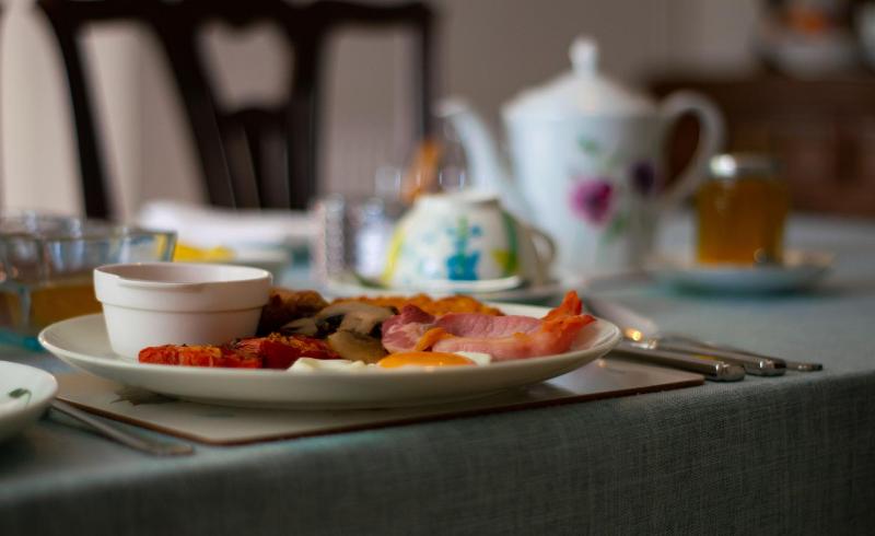 Pontyclerc Farm House Bed And Breakfast