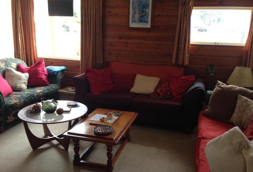 فندق صغير The Lazy Cow Accommodation