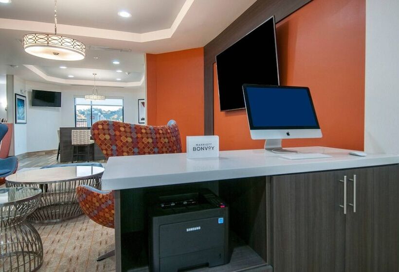 فندق Towneplace Suites By Marriott Vidalia Riverfront