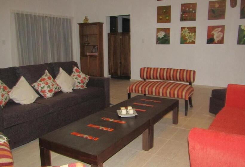 הוסטל Arandu Ecolodge